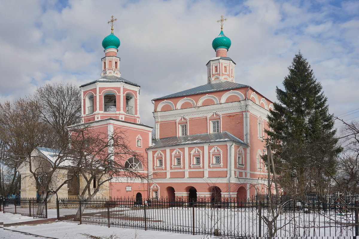 Свято-Никольский женский Венев-монастырь.